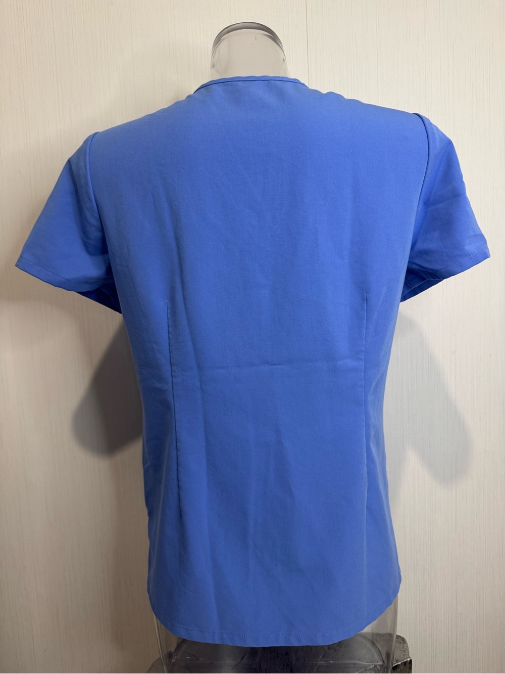 FIGS CASMA SCRUB TOP. Blue. Small. No flaws noted! - Picture 4 of 6